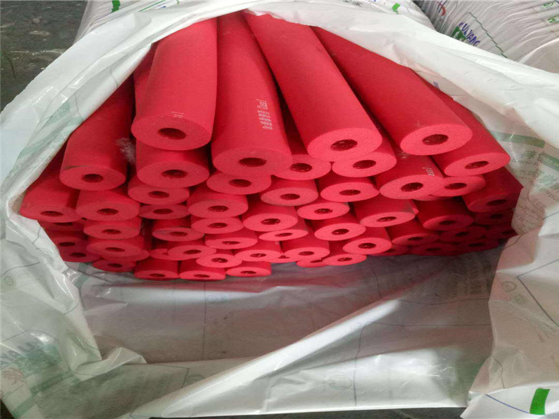 紅黃藍綠色橡塑保溫管